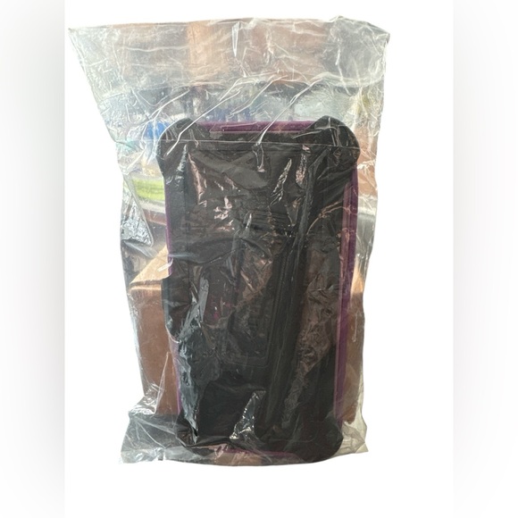 NEW OtterBox Defender Series Pro Case for Apple iPhone 13 Pro Max - Picture 4 of 4